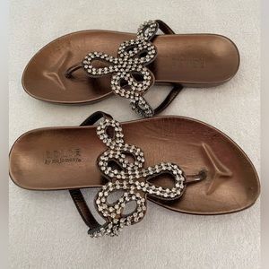 Dolce by Mojomoxy Flip Flops